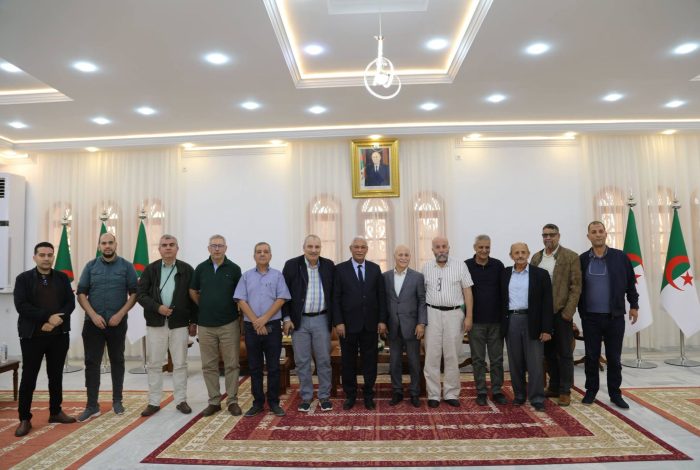 وصول قافلة طبية متخصصة من وهران إلى غرداية لتعزيز الخدمات الصحية